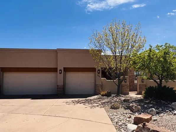 309 Plaza Muchomas, Bernalillo, NM 87004