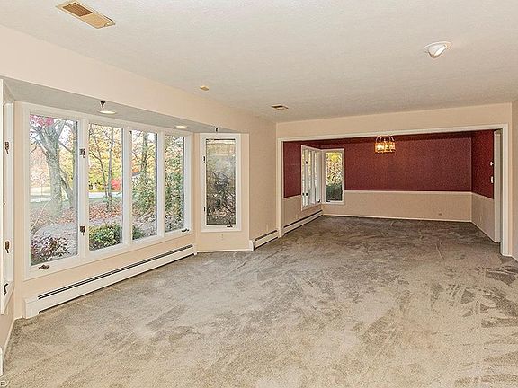 2nd image of 4209 Orange Meadow Ln