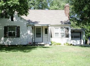 1215 SW Collins Ave, Topeka, KS 66604