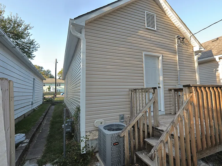 621 Kiowa St — Photo 5