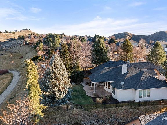 3rd image of 5014 N Arrow Crest Way