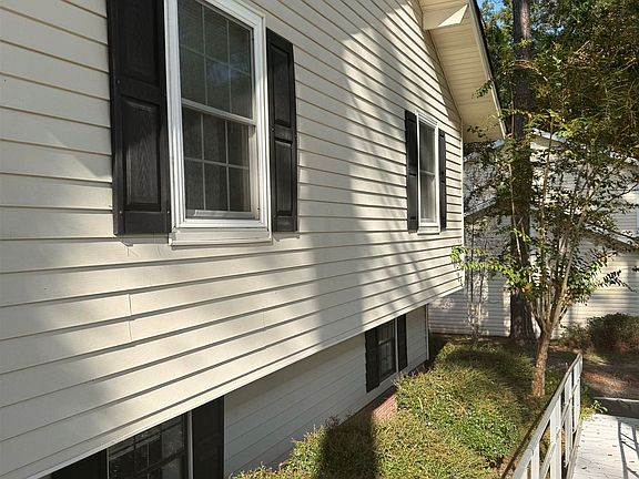 4th image of 701 26th St E
