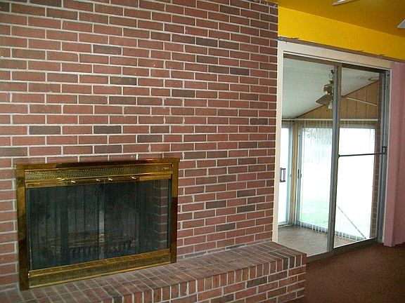 3rd image of 200 S Laburnum Ave