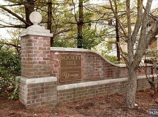 412 Poets Way, Mahwah, NJ 07430