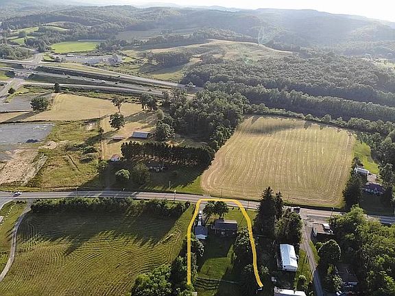 4th image of 3185 Flat Top Rd