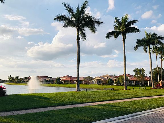 Open and grand community vistas