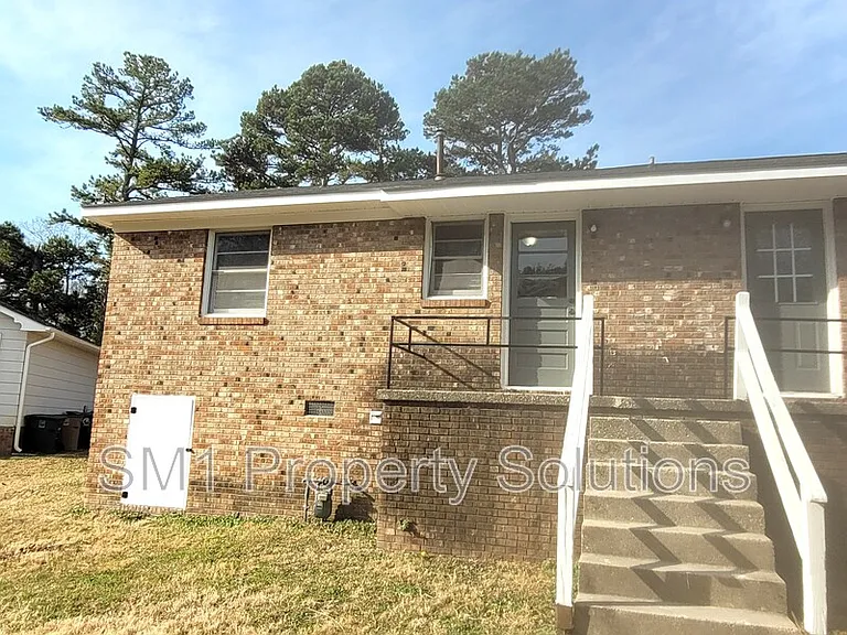 1417 Ardmore Dr #D — Photo 14