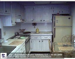 4th image of 1200 SW 12th St APT 216