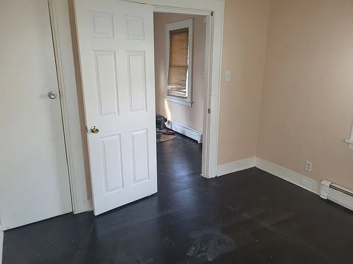 24 Valley St — Photo 8