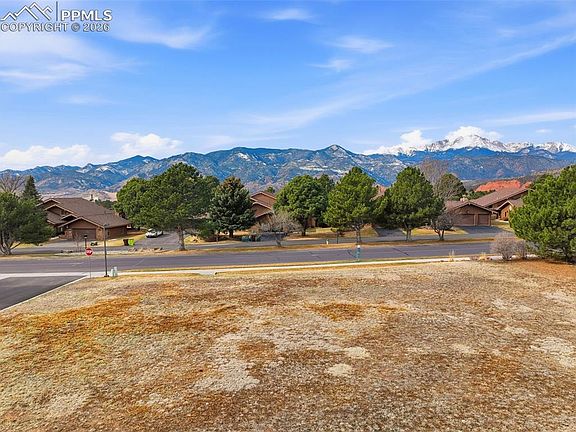 3rd image of 3810 Edgecliff Ct
