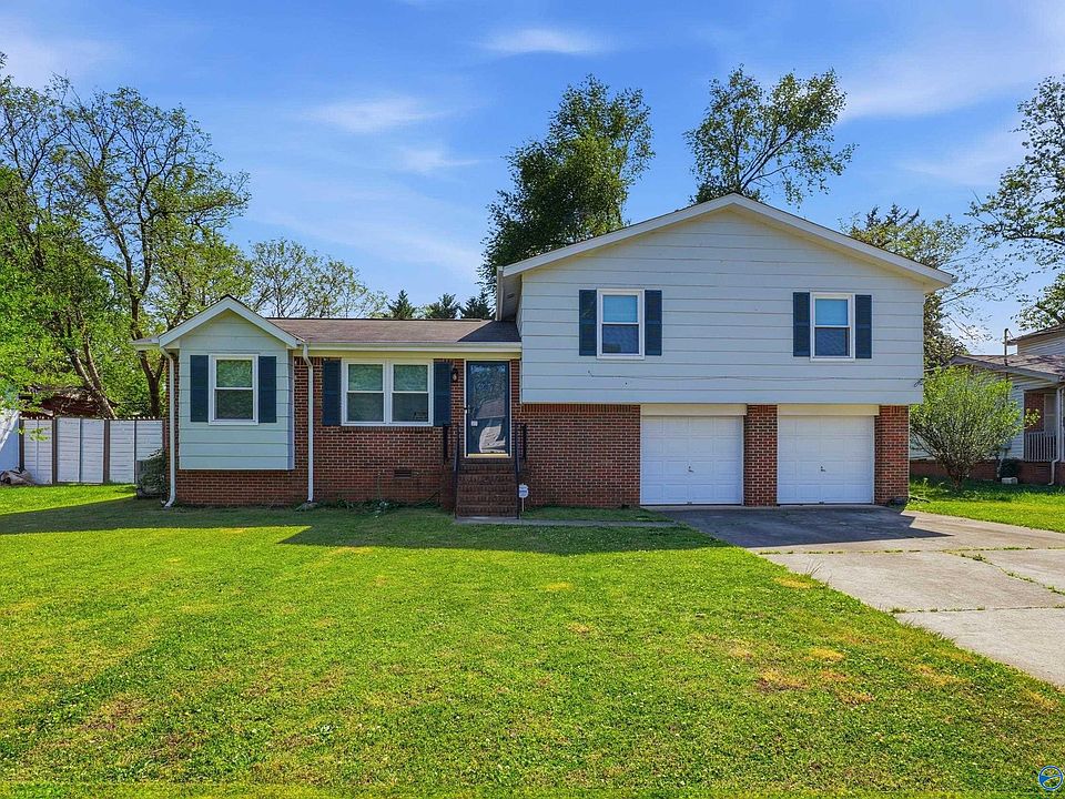1st image of 4045 Knollbrook Dr NW