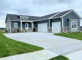 1400 Green Oak Pass, Tiffin, IA 52340