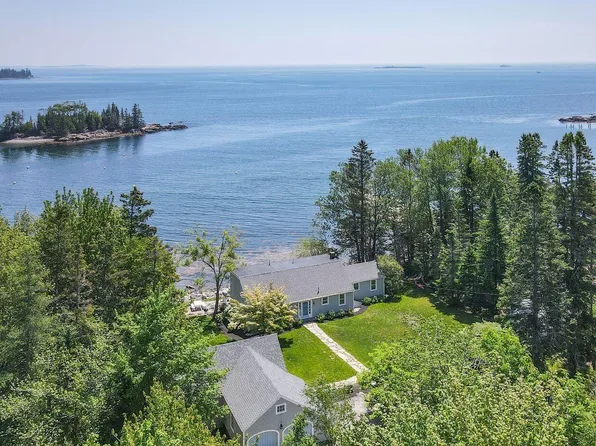50 Ginn Point Road, Owls Head, ME 04854
