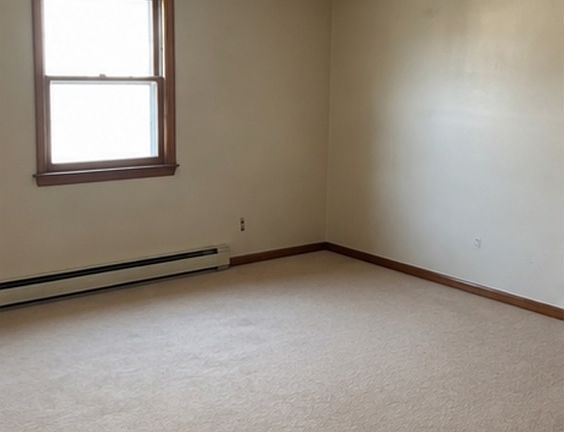 3rd image of 39 E Main St APT 2