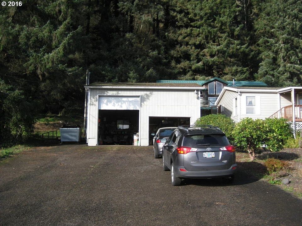 2nd image of 1006 Acacia Ave
