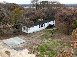 5400 Blessing Ln, Fort Worth, TX 76140