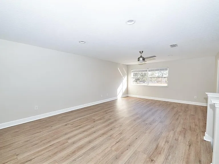 23903 Sardinia Dr — Photo 39
