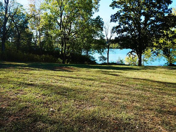 5th image of 406 Lakeview Cove Dr