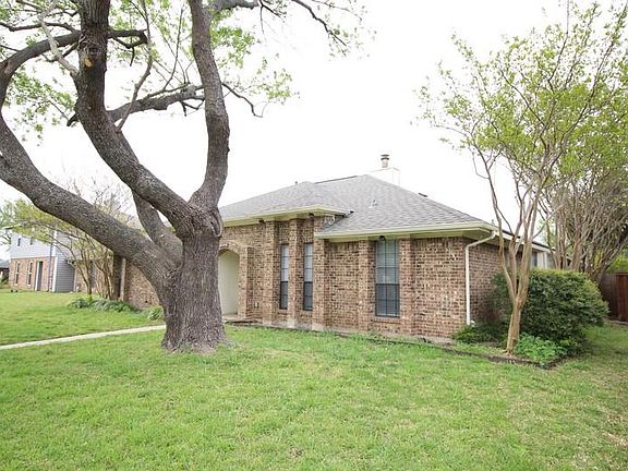 3rd image of 3506 Colbath Dr