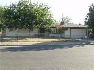 1132 Brookside Dr, Clovis, CA 93612