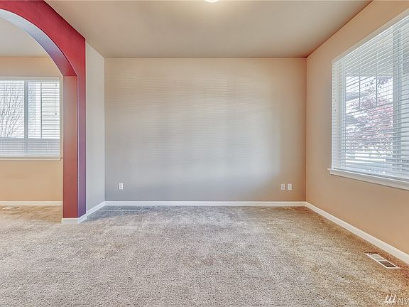 4th image of 15214 Chad Dr SE