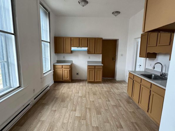 135 Central Ave #3