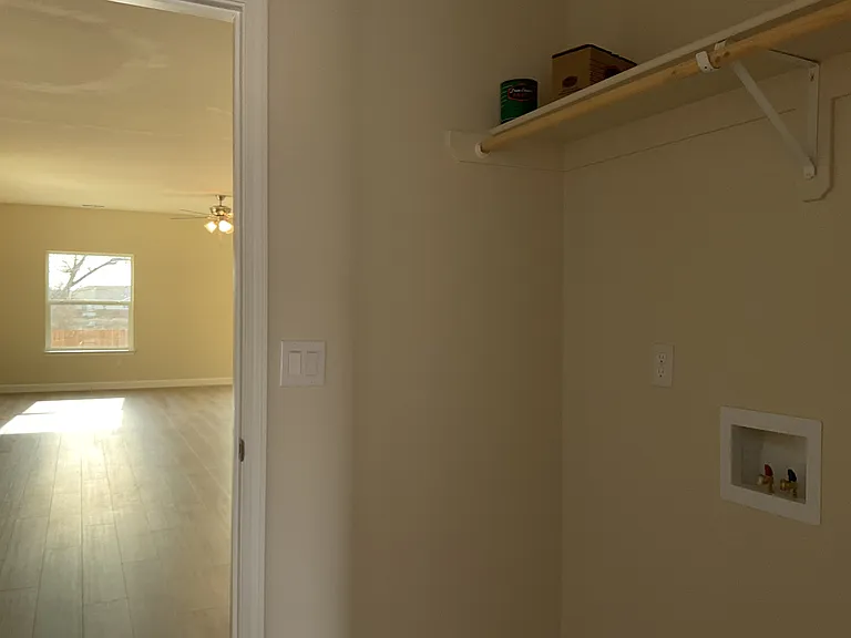 Laundry room, with door to garage