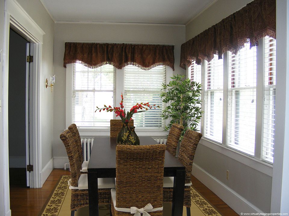 2nd image of 105 Harding St