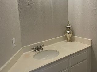 25114 Steinbeck Ave UNIT C, Newhall, CA 91381