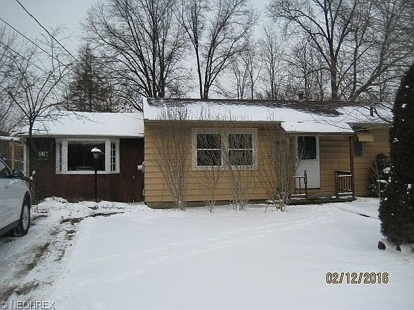 1st image of 1911 Uniondale Dr