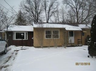 1911 Uniondale Dr, Stow, OH 44224