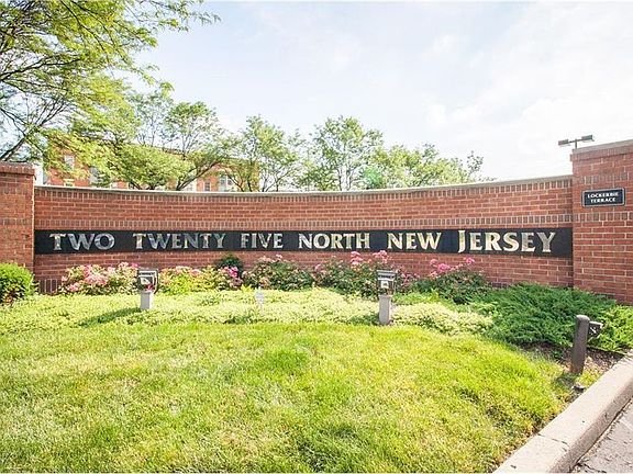 2nd image of 225 N New Jersey St APT 15