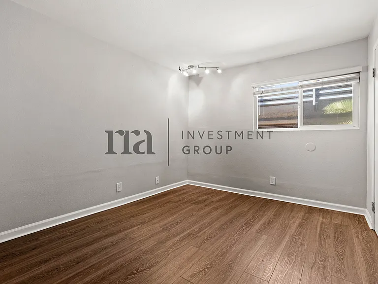 2405 Adams Ave #2 — Photo 16