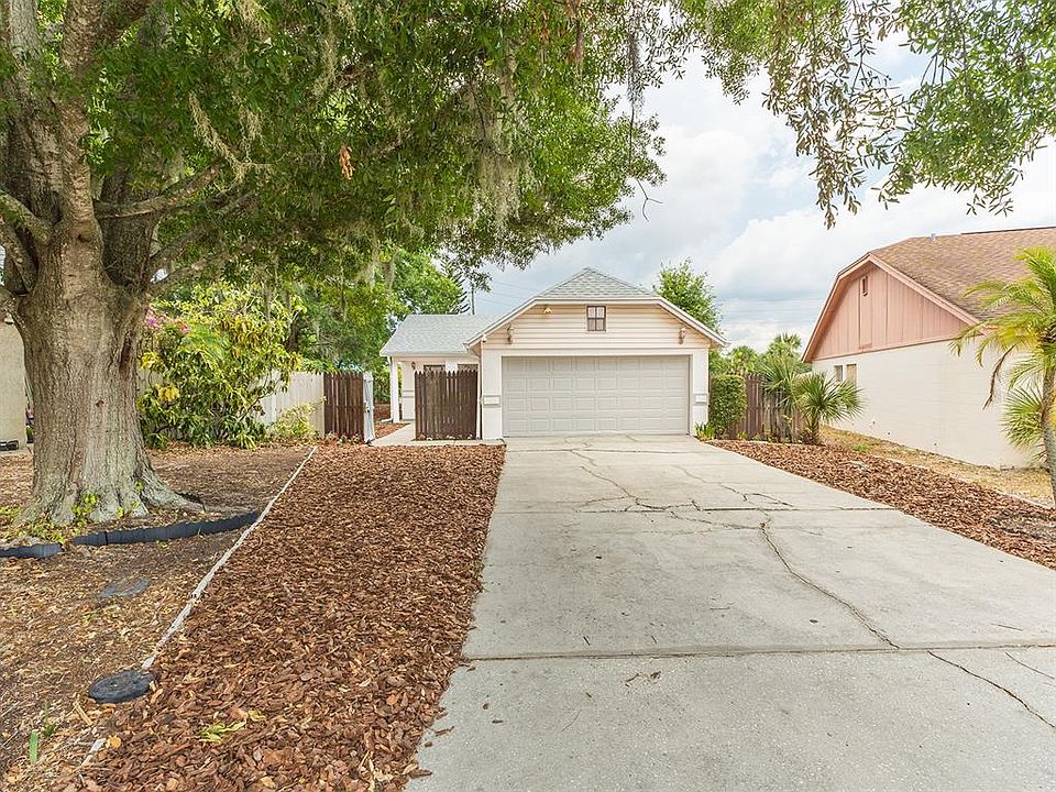 1st image of 613 LAKE DEXTER CIRCLE