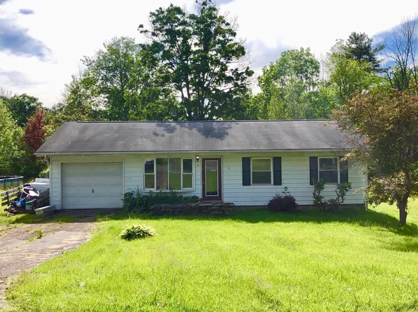 10 Englewood Dr, Tunkhannock, PA 18657