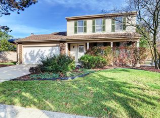 1712 Borman Pl, Downers Grove, IL 60516