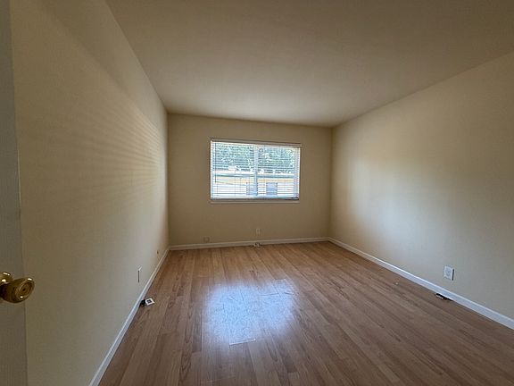 5th image of 179 Haas Ave #7