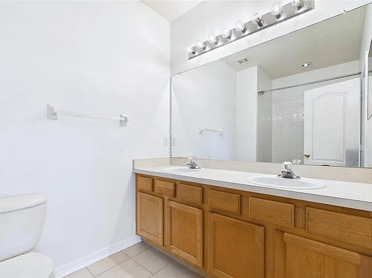 3175 Bayshore Oaks Dr — Photo 24