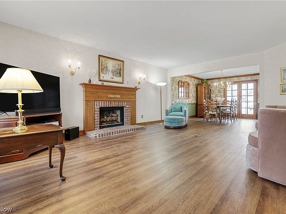 5th image of 6100 Cabot Ct