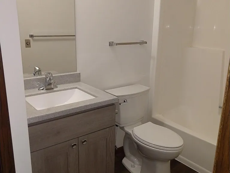 2711 Western Ave #2 — Photo 2