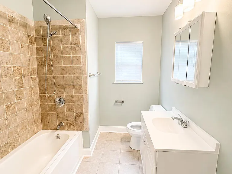 1103 Colonial Ave — Photo 9