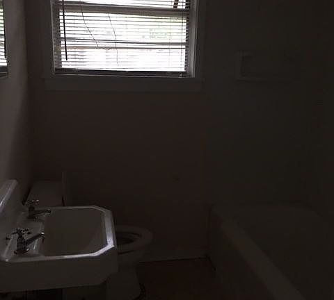 3rd image of 714 Wilson Ave