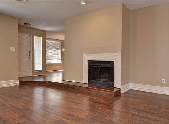 5th image of 1627 Kingspoint Dr
