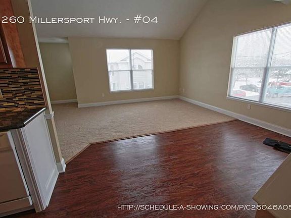 3rd image of 3260 Millersport Hwy APT 4