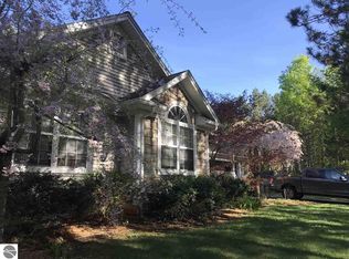 2692 Maple Hollow Dr, Traverse City, MI 49685