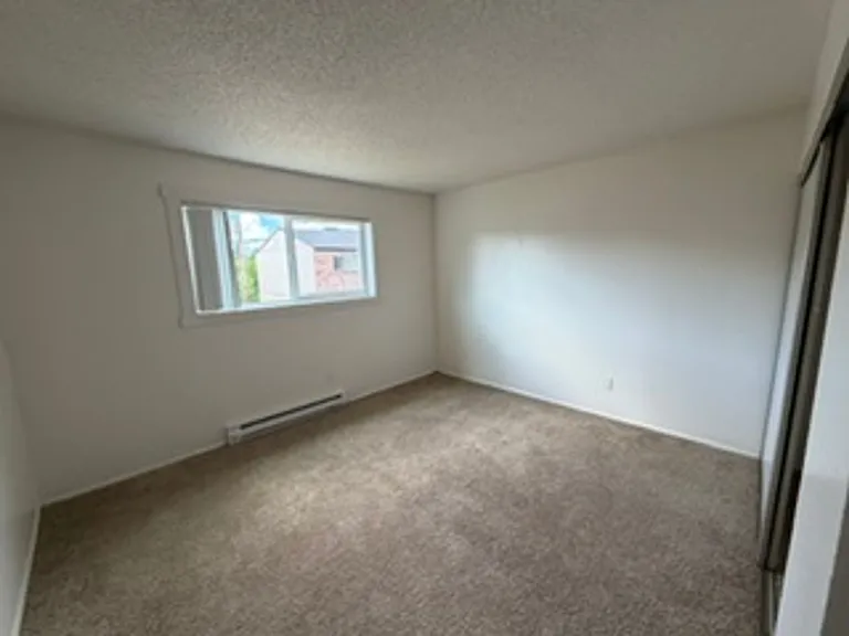 Comfortable Beaverton Living in a Convenient Location! — Photo 14