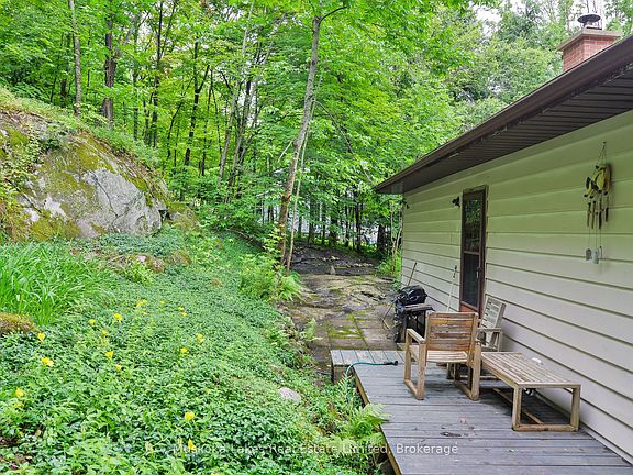 4th image of 2065 Peninsula Rd