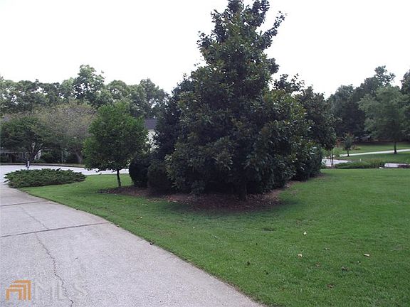 5th image of 325 Birch Creek Cir