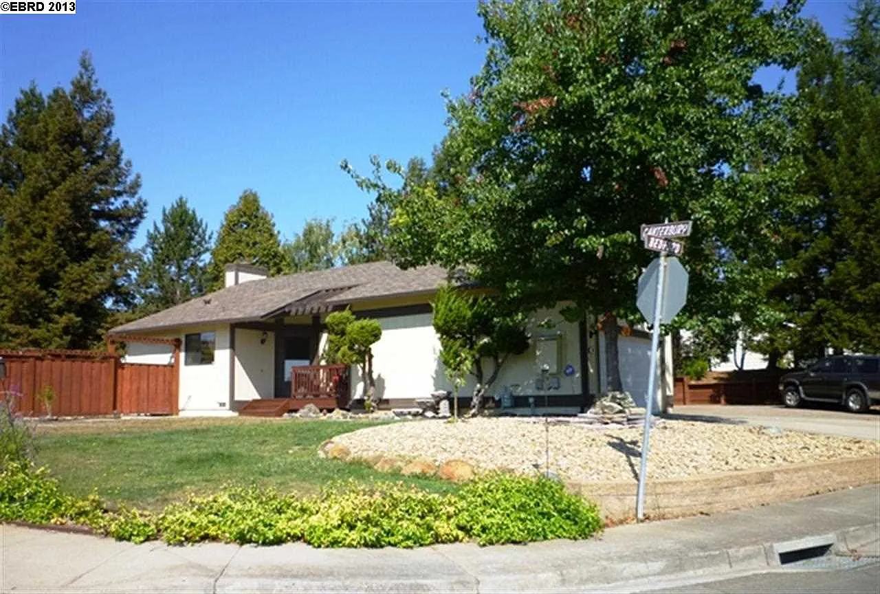 103 Bedford photo 1