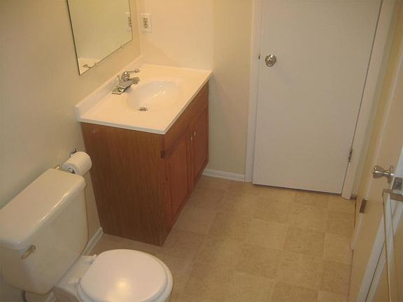 3rd image of 75 Parrish St APT 7